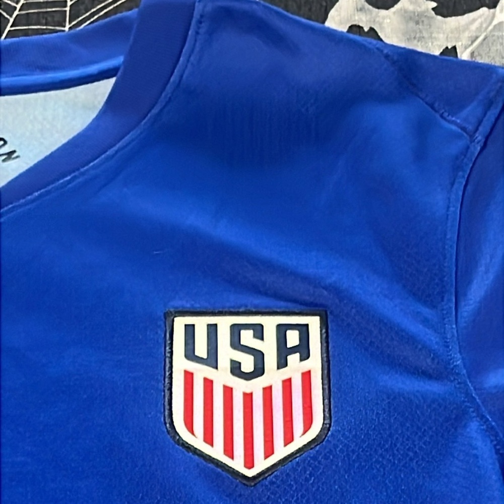 NWT 2024 NIKE DRI-FIT TEAM USA WOMENS SOCCER FUTBOL JERSEY SIZE MEDIUM - Picture 5 of 8